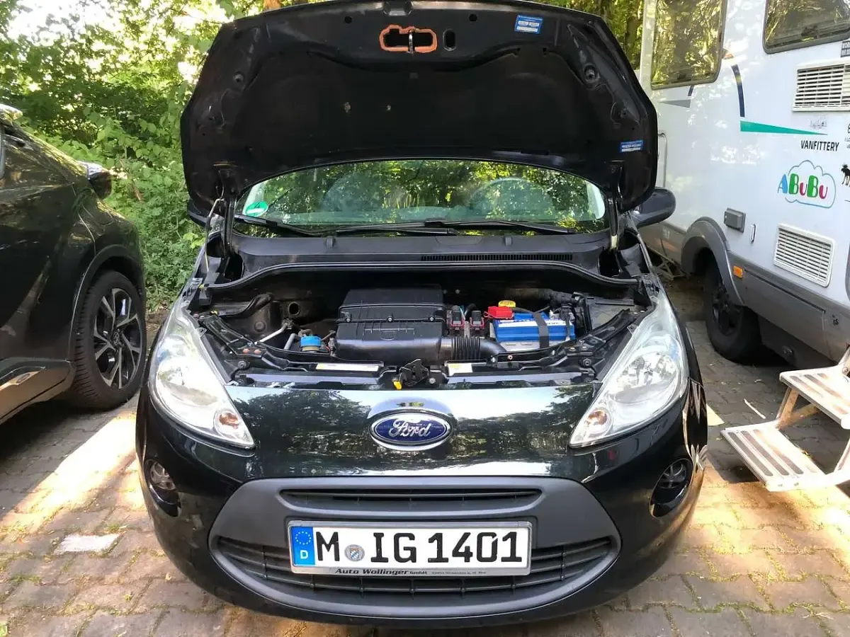 Gebraucht Ford Ka Ambiente 69 PS (50 kW) 2013 Schwarz Kleinwagen
