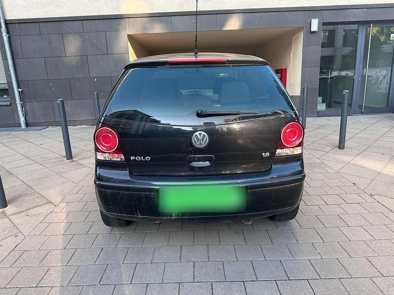 Second-hand VW Polo 69 CP (50 kW) 2009 Negru Hatchback