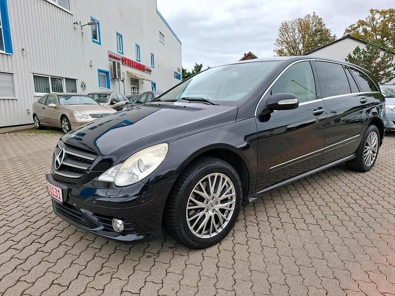 Gebraucht Mercedes R500 AMG 306 PS (225 kW) 2007 Schwarz Van / Kleinbus
