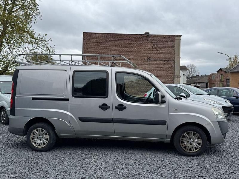 Gebraucht Fiat Doblò 101 PS (74 kW) 2007 Grau electro/steel/palladio Van / Kleinbus