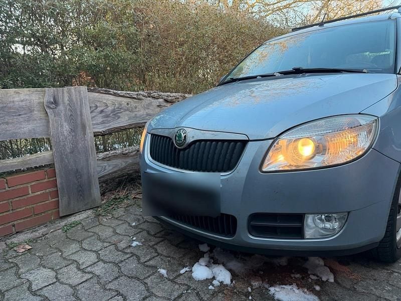 Gebraucht Skoda Roomster 105 PS (77 kW) 2010 Blau Van / Kleinbus