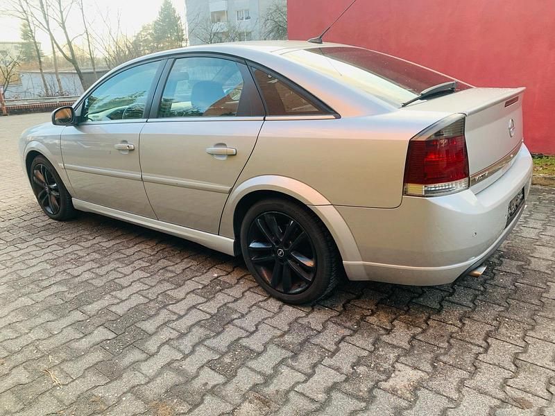 Gebraucht Opel Vectra GTS 155 PS (114 kW) 2007 Silber Limousine