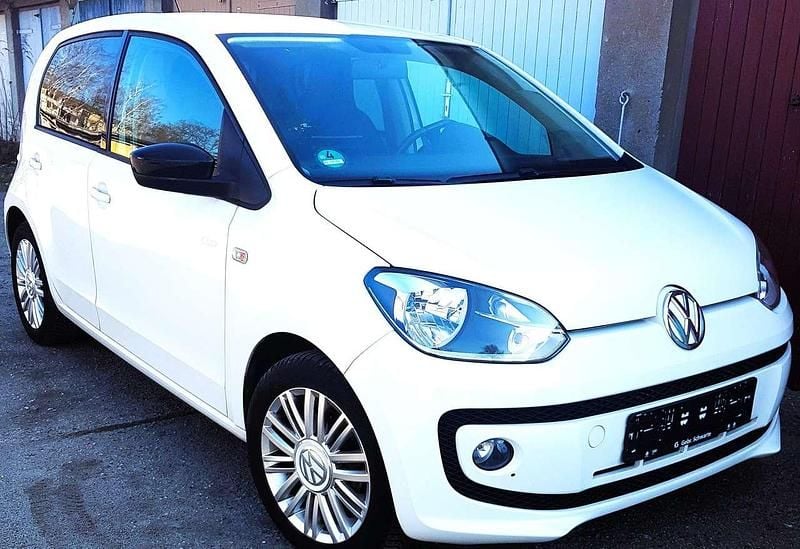 Weiß Gebraucht 2014 VW up! move up! Kleinwagen | 5.600 € (Guter Preis) - Bild 1/4