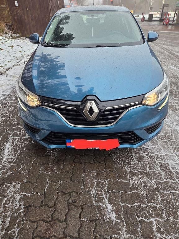 Blau Gebraucht 2016 Renault Mégane IV Experience Limousine | 8.000 € (Guter Preis) - Bild 1/4