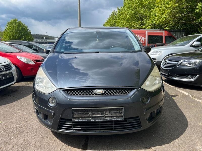 Grau Gebraucht 2007 Ford S-MAX Titanium Van / Kleinbus | 990 € (Superpreis) - Bild 1/4