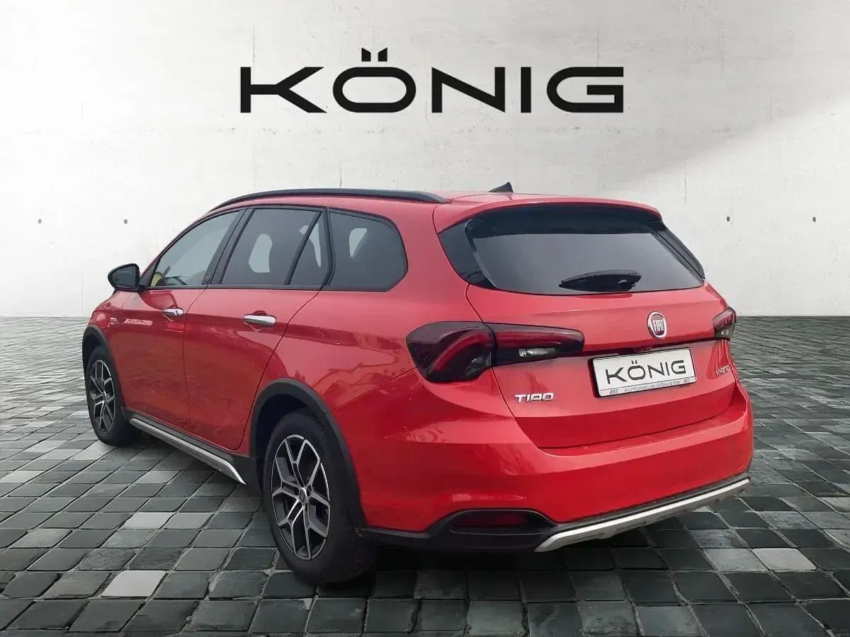 Usado Fiat Tipo Basis 131 CV (96 kW) 2023 Rojo Berlina