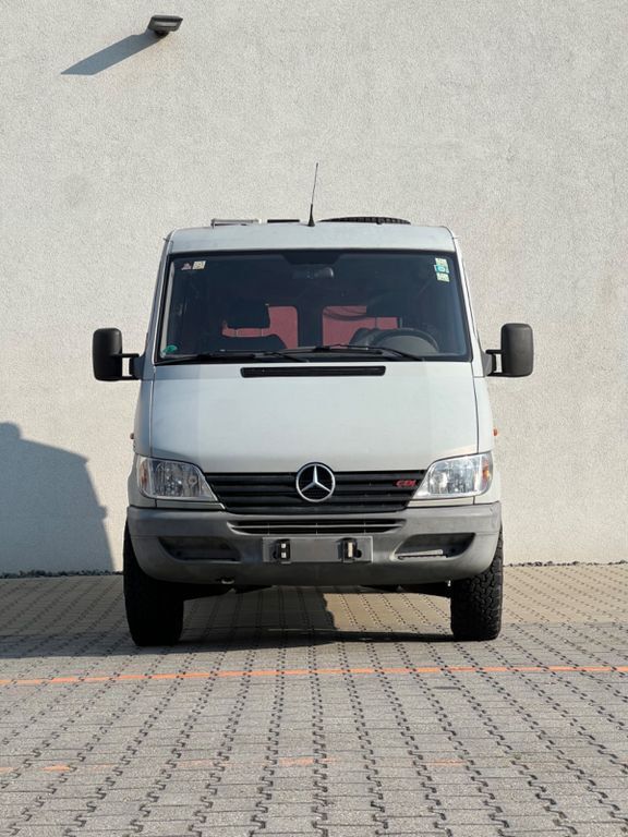 Grau Gebraucht 2001 Mercedes Sprinter Van | 8.000 € (Superpreis) - Bild 1/4