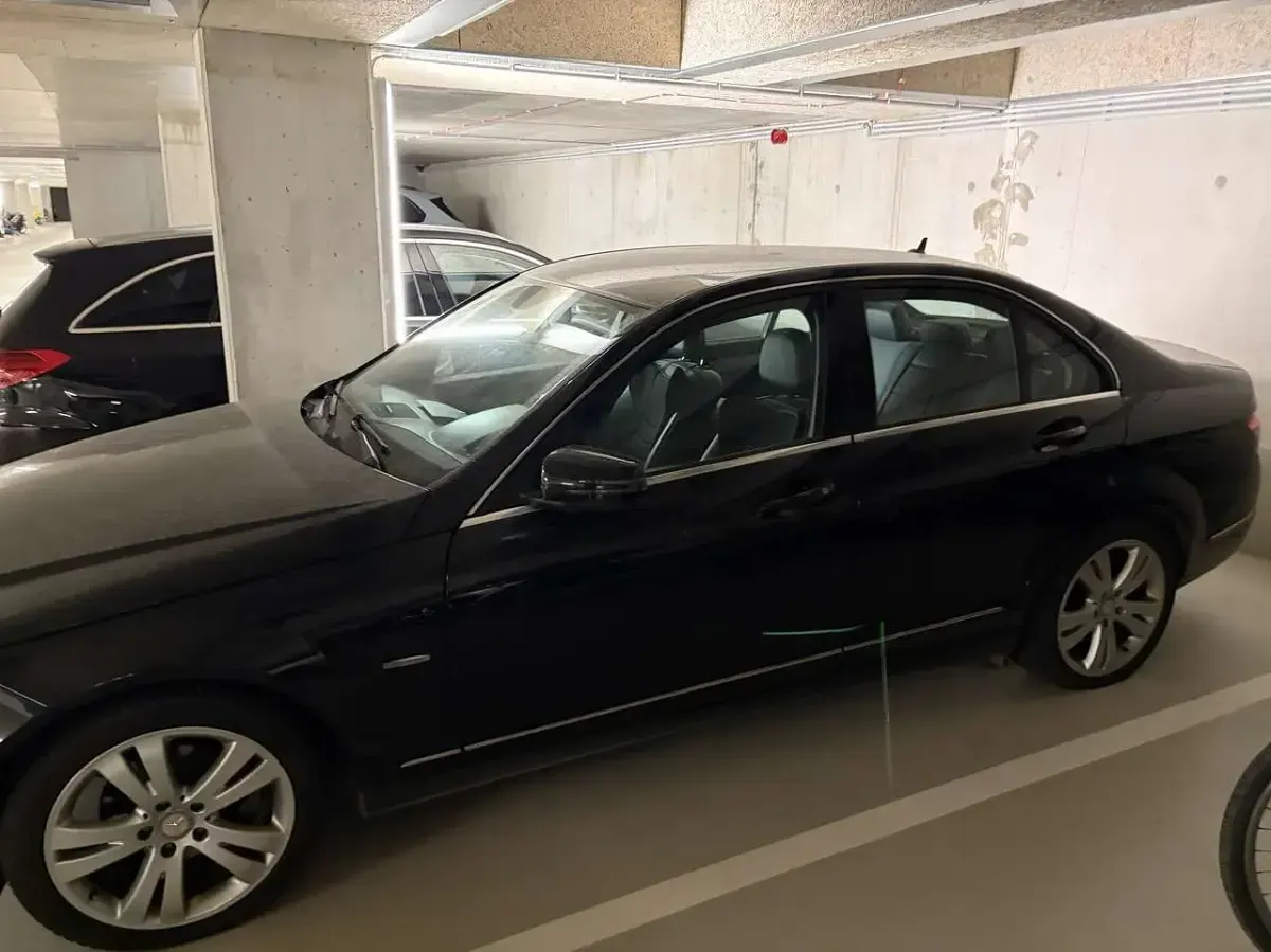 Gebraucht Mercedes C200 136 PS (100 kW) 2010 Limousine