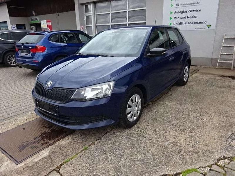 Blau Gebraucht 2017 Skoda Fabia Kleinwagen | 7.490 € (Fairer Preis) - Bild 1/4