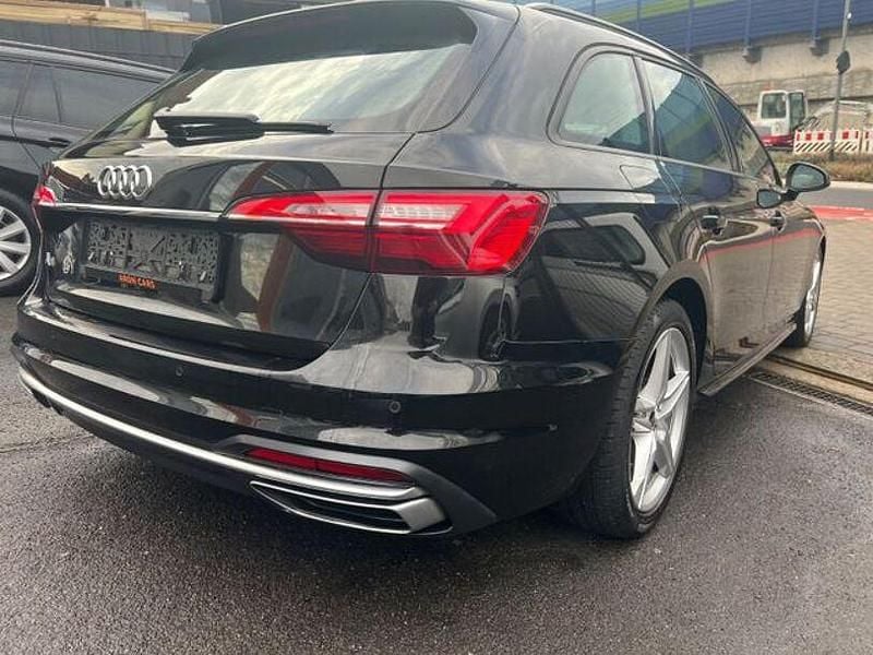 Gebraucht Audi A4 Advanced 204 PS (150 kW) 2022 Schwarz Kombi