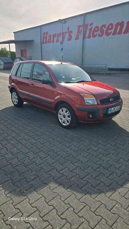 Orange Gebraucht 2009 Ford Fusion Limousine | 2.700 € (Fairer Preis) - Bild 1/4