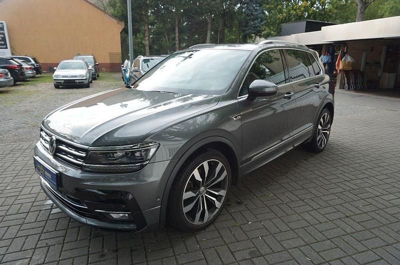 Grau Gebraucht 2018 VW Tiguan Highline SUV | 21.490 € (Guter Preis) - Bild 1/4