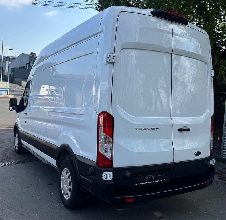 Gebraucht Ford Transit Trend 131 PS (96 kW) 2024 Weiß Van / Kleinbus