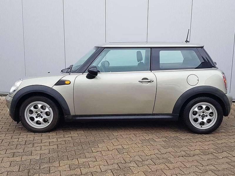Gebraucht Mini ONE 95 PS (69 kW) 2007 Gold Kleinwagen