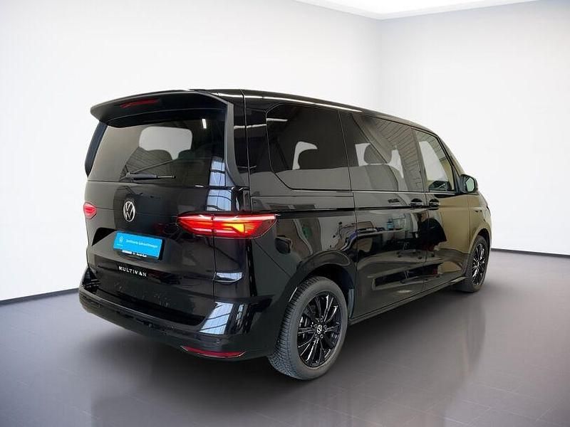 Gebraucht VW T7 110 PS (80 kW) 2024 Schwarz Van