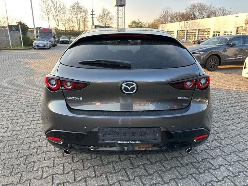 Gebraucht Mazda 3 Exclusive-Line 150 PS (110 kW) 2024 Machine gray Limousine
