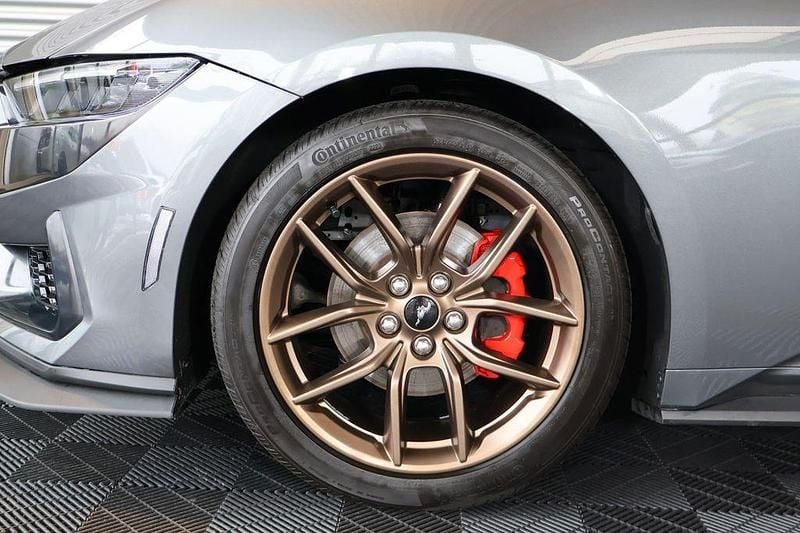 Gebraucht Ford Mustang 320 PS (235 kW) 2024 Grau Cabrio