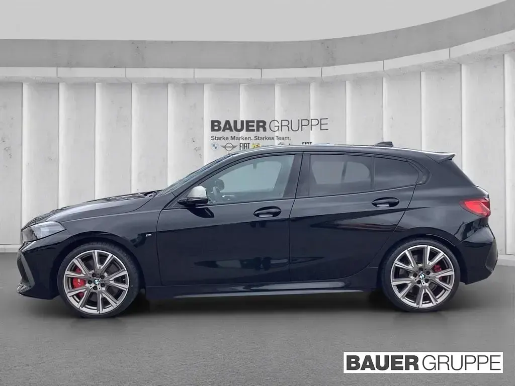 Gebraucht BMW M135 Performance 306 PS (225 kW) 2022 Schwarz Kleinwagen