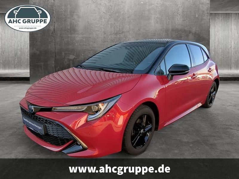 Gebraucht Toyota Corolla Business Edition 122 PS (89 kW) 2022 Rot Limousine