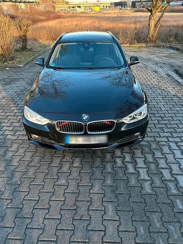 Gebraucht BMW 320 184 PS (135 kW) 2014 Schwarz Kombi