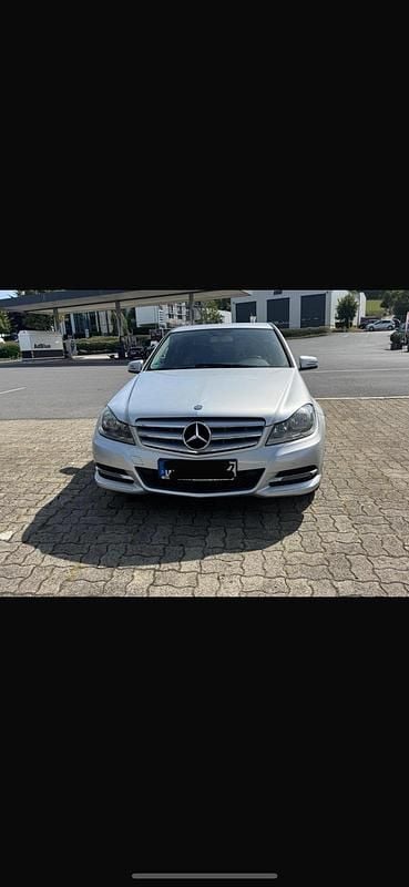 Silber Gebraucht 2013 Mercedes C220 Limousine | 8.700 € (Guter Preis) - Bild 1/4