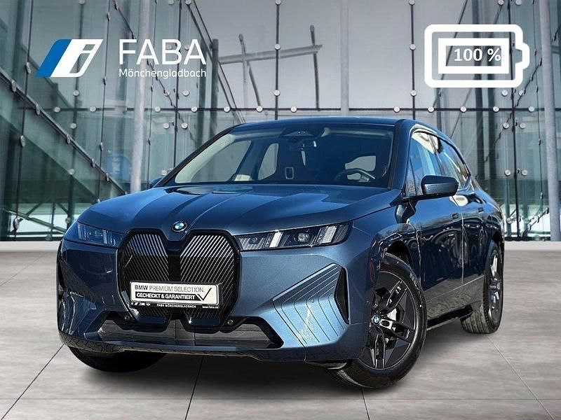 Gebraucht BMW iX 300 kW (408 PS) 2025 Blau SUV
