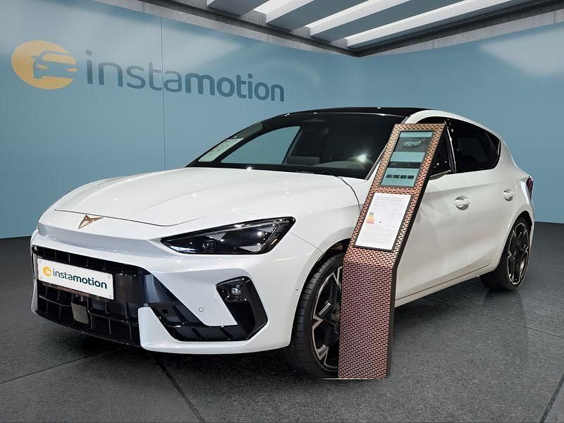 Neu Cupra Leon VZ 300 PS (220 kW) 2025 Weiß Kleinwagen