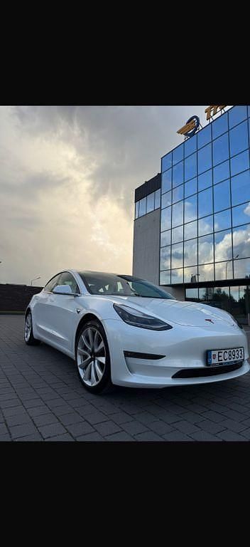 Schwarz Gebraucht 2019 Tesla Model 3 Limousine | 22.900 € (Guter Preis) - Bild 1/4