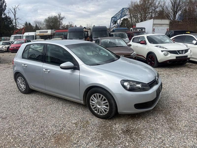Gebraucht VW Golf VI Trendline 80 PS (58 kW) 2009 Silber Kleinwagen