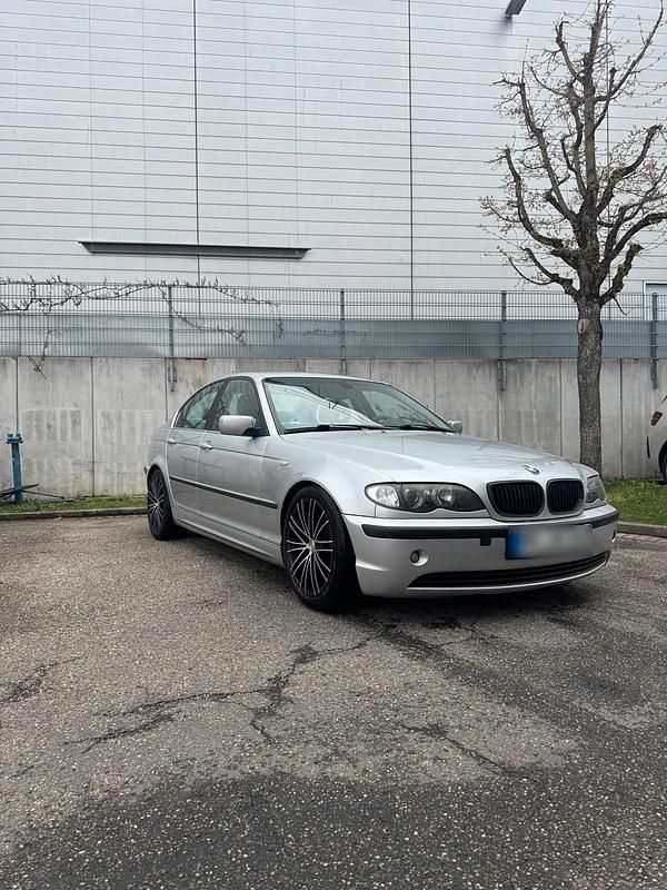 Gebraucht BMW 325 192 PS (141 kW) 2002 Silber Limousine