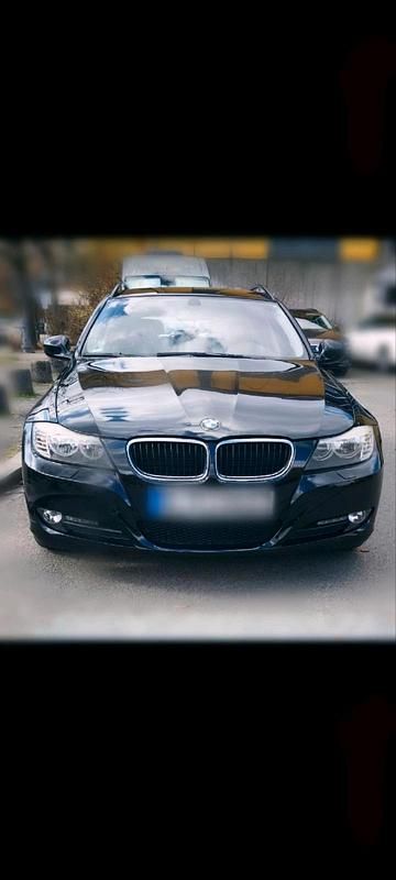Gebraucht BMW 318 145 PS (106 kW) 2009 Schwarz Kombi