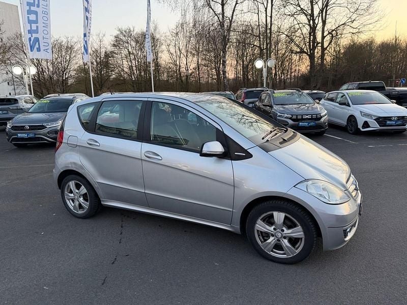 Gebraucht Mercedes A180 109 PS (80 kW) 2010 Silber Kleinwagen