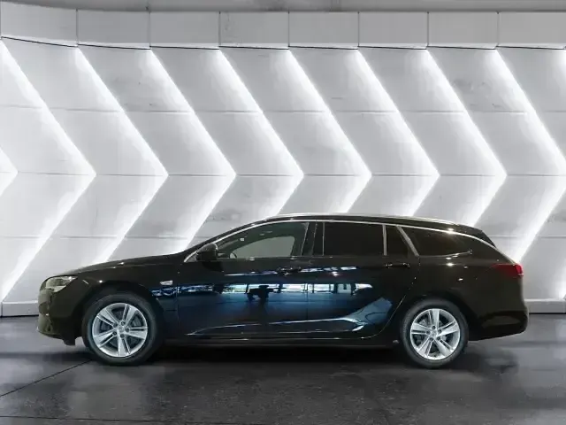 Gebraucht Opel Insignia Elegance 174 PS (127 kW) 2023 Schwarz Kombi