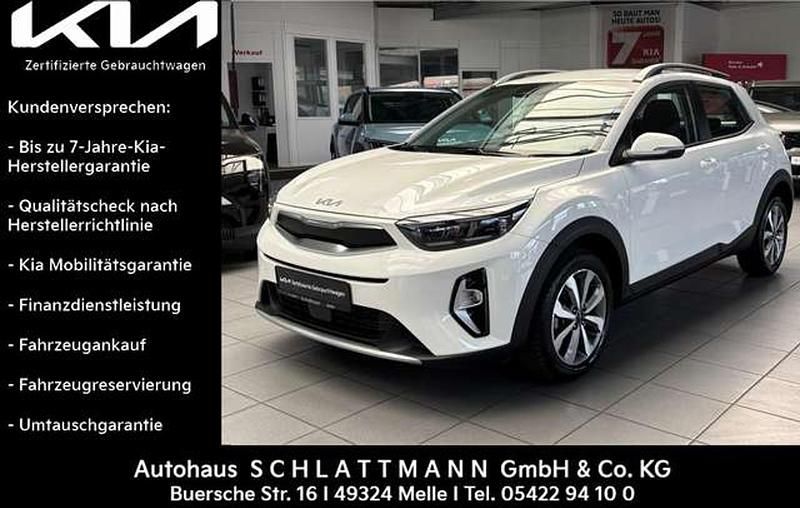 (ud) schneeweiss Gebraucht 2024 Kia Stonic Vision SUV | 17.790 € (Fairer Preis) - Bild 1/1