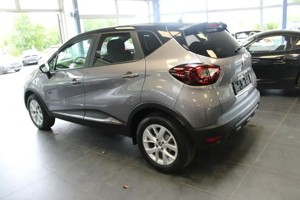Gebraucht Renault Captur LIMITED 90 PS (66 kW) 2020 Grau SUV