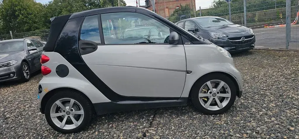 Gebraucht Smart ForTwo Cabrio Basis 71 PS (52 kW) 2007 Schwarz Cabrio