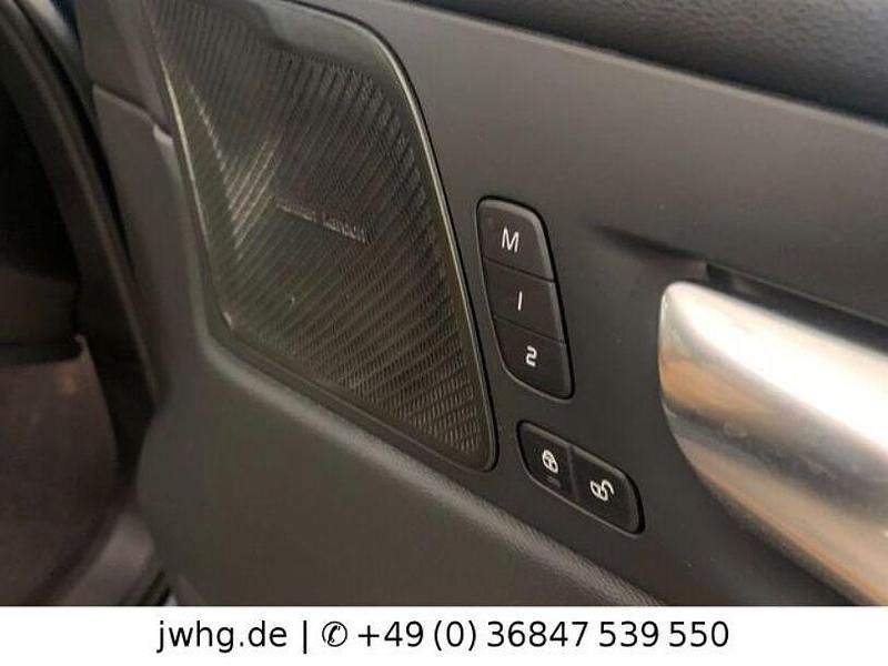 Gebraucht Volvo XC60 Ultimate 235 PS (172 kW) 2023 Blau SUV