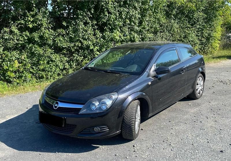 Schwarz Gebraucht 2006 Opel Astra Coupé | 2.300 € (Fairer Preis) - Bild 1/4