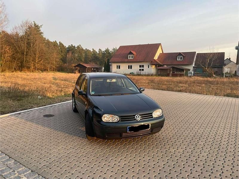 Gebraucht 2003 VW Golf IV Pacific Limousine | 1.100 € (Superpreis) - Bild 1/4