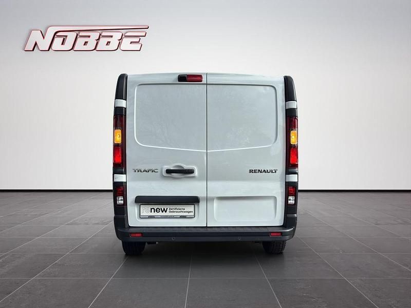 Gebraucht Renault Trafic Komfort 150 PS (110 kW) 2022 Arktisweiß Van / Kleinbus