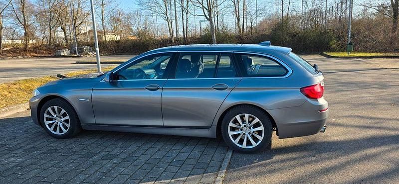 Gebraucht BMW 528 245 PS (180 kW) 2012 Grau Kombi