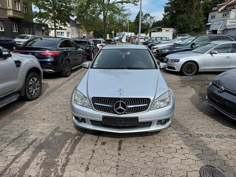 Silber Gebraucht 2008 Mercedes C180 Limousine | 6.900 € (Fairer Preis) - Bild 1/4