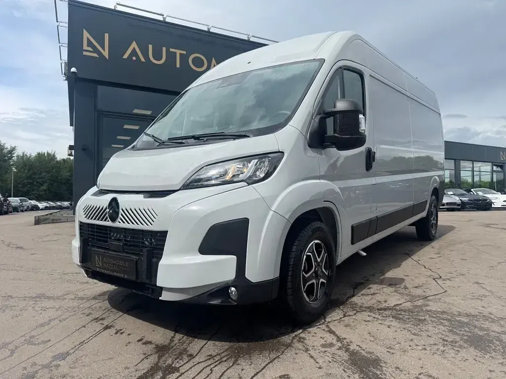 Neu Citroën Jumper 140 PS (102 kW) 2026 Blau Van / Kleinbus