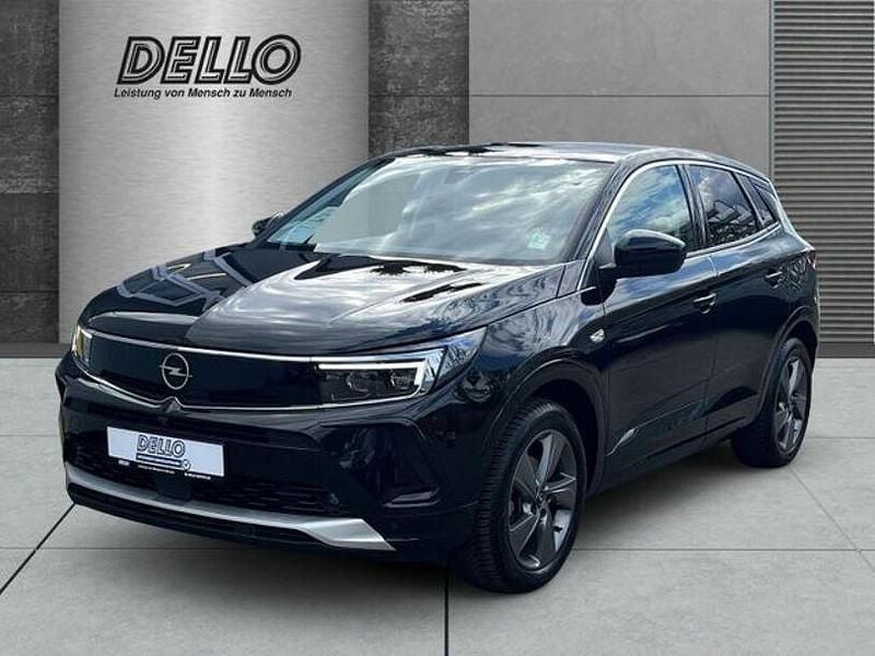 Lackierung schwarz perla nera/ Gebraucht 2023 Opel Grandland X Elegance SUV | 24.890 € (Fairer Preis) - Bild 1/4