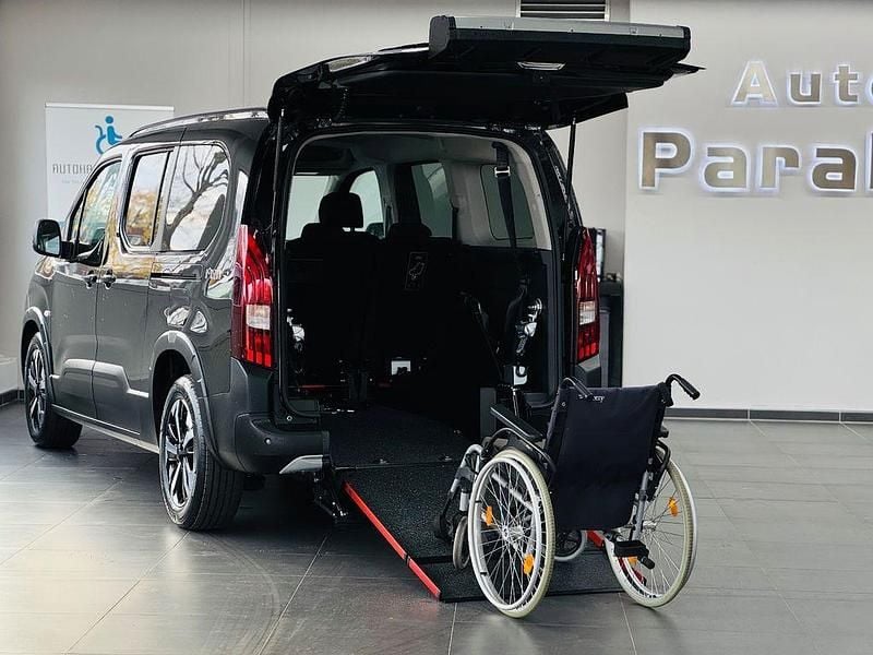 Schwarz Neu 2025 Peugeot Rifter GT Van / Kleinbus | 43.950 € - Bild 1/4