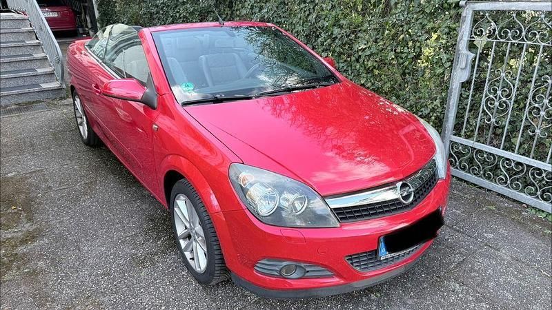 Gebraucht Opel Astra Cabriolet 105 PS (77 kW) 2006 Rot Cabrio