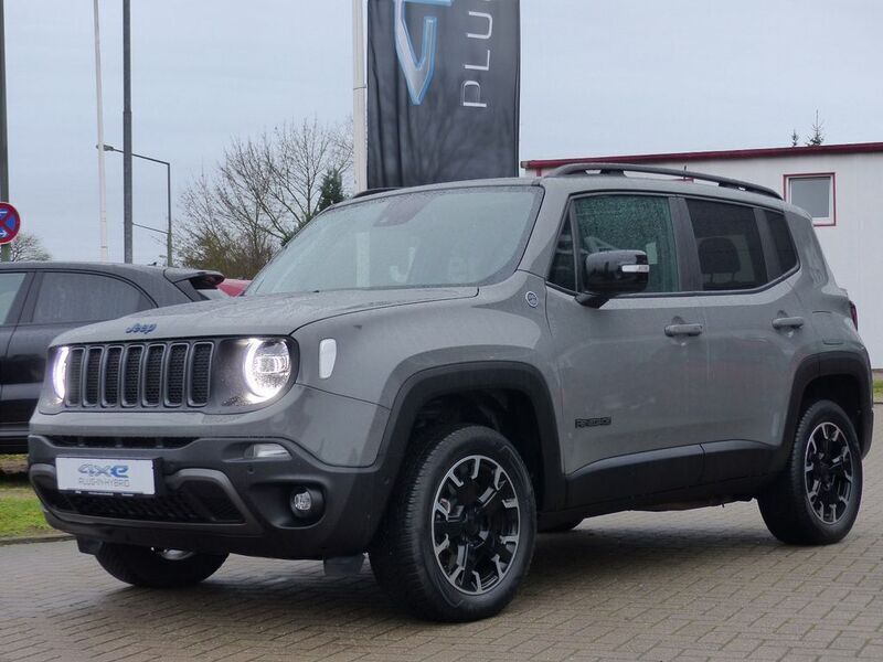 Stinggray clear coat Gebraucht 2023 Jeep Renegade Trailhawk SUV | 32.480 € (Teuer) - Bild 1/4