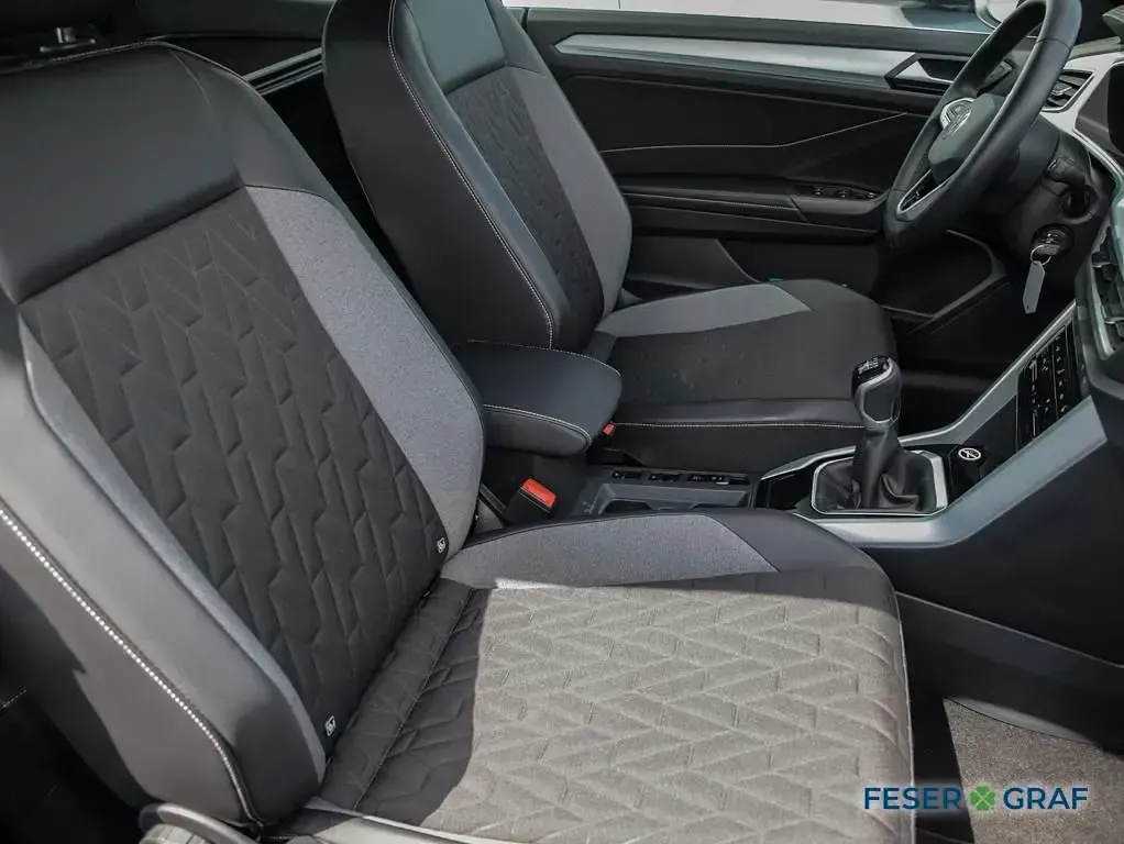 Gebraucht VW T-Roc Cabriolet Goal 116 PS (85 kW) 2025 Ravennablau metallic schwarz Cabrio