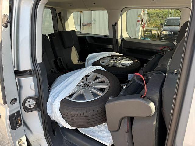 Gebraucht VW Caddy Maxi Life 122 PS (89 kW) 2021 Silber Van / Kleinbus