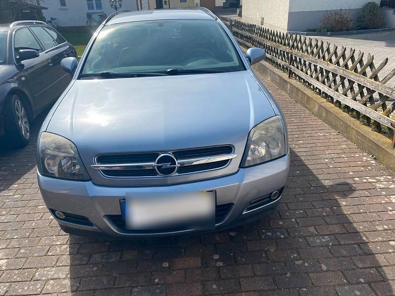 Gebraucht Opel Vectra Elegance 155 PS (114 kW) 2005 Silber Kombi